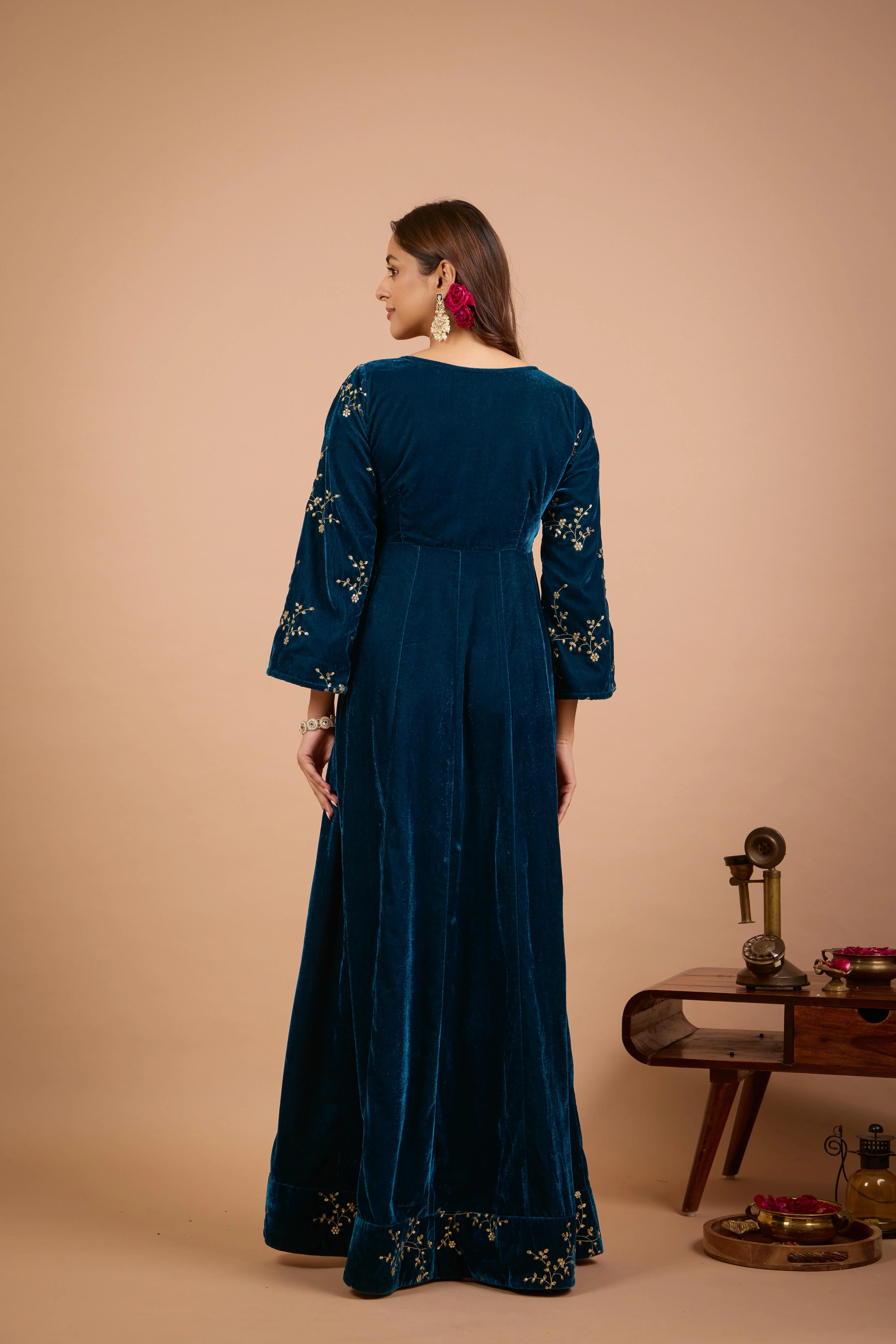 Alaya Jugni Bahamas Glow Velvet Anarkali - Image 5