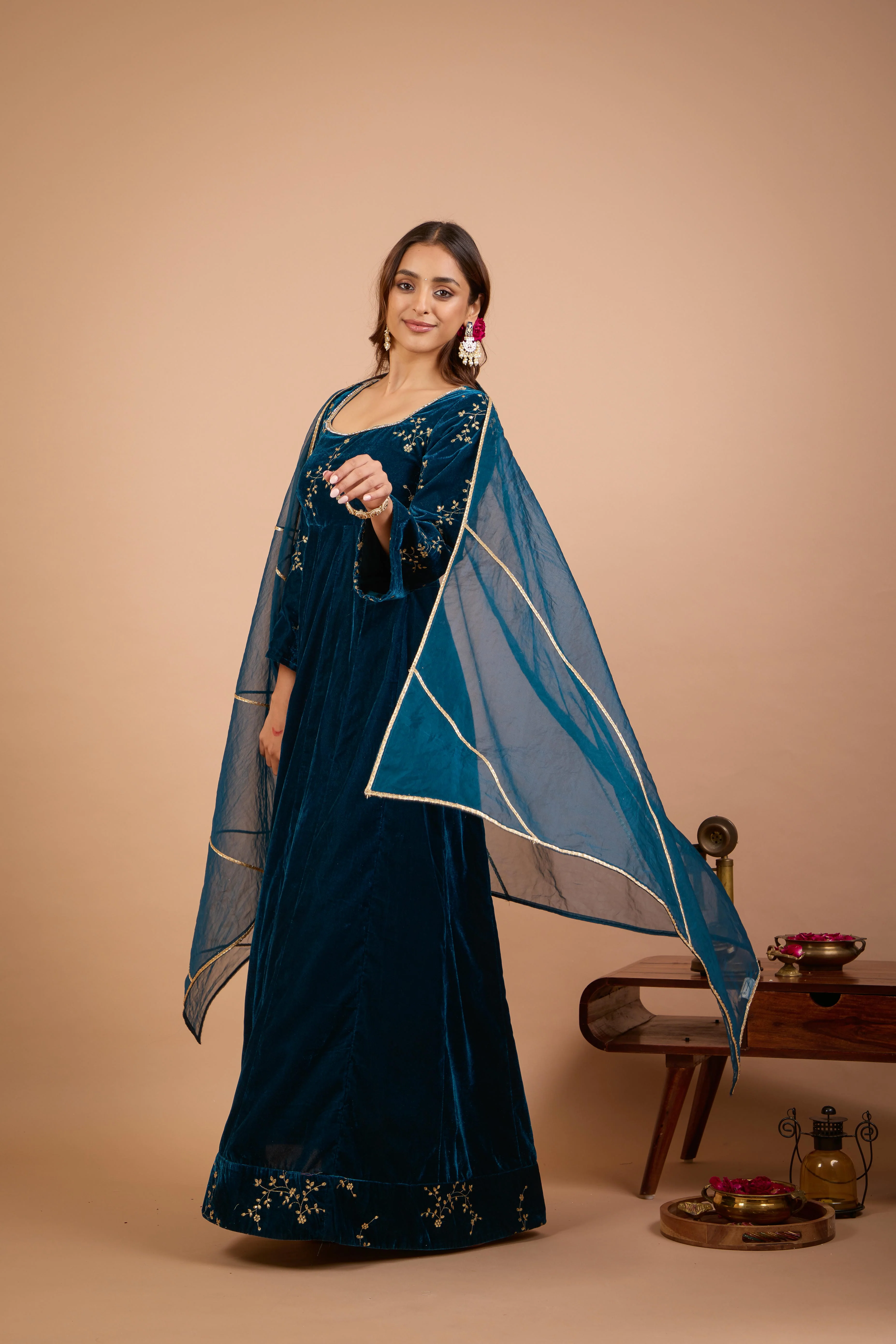 Alaya Jugni Bahamas Glow Velvet Anarkali Set - Image 6