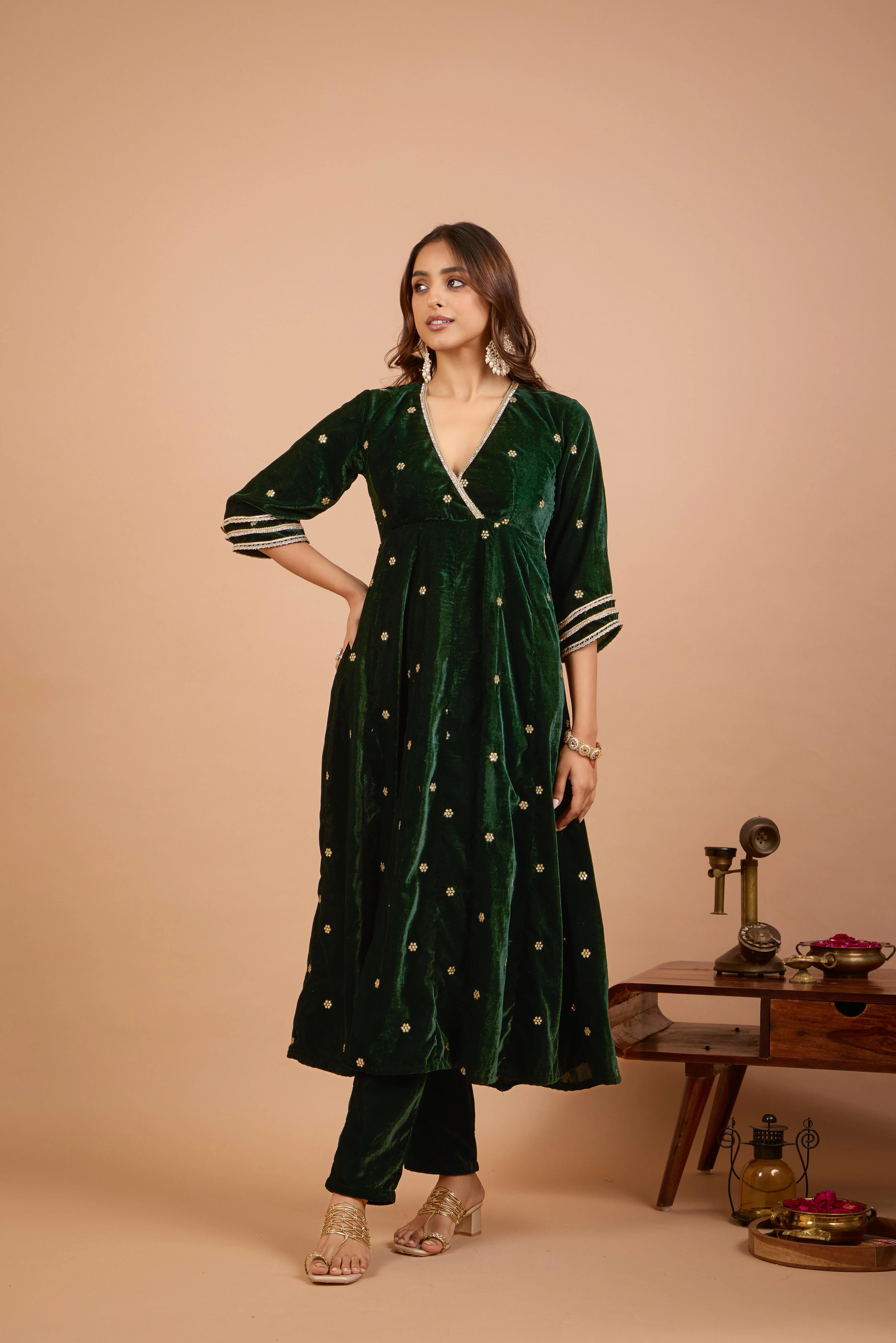 Alaya Jugni Emerald Glow Velvet Anarkali - Image 5