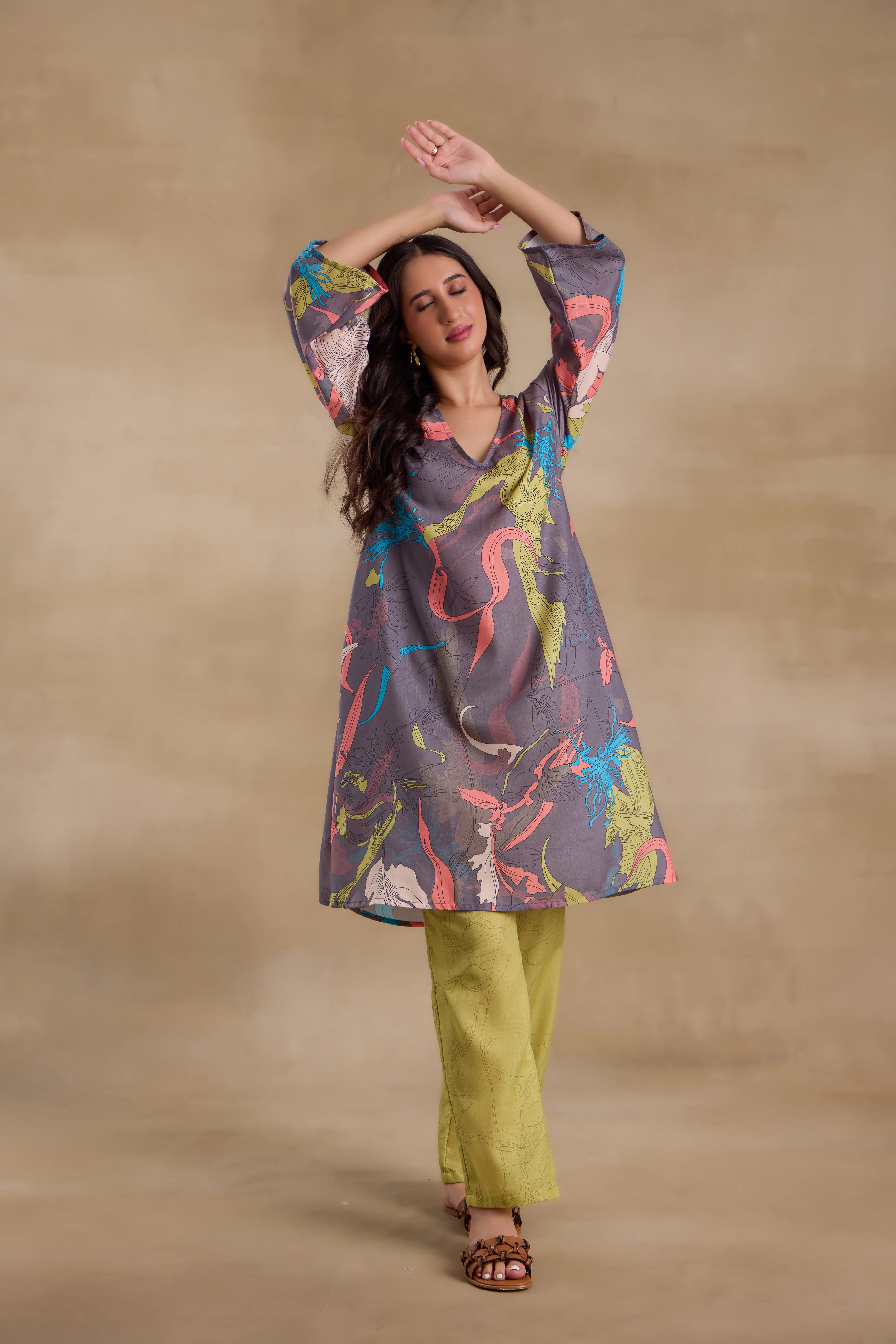 Alaya Pure Cotton Green Abstract Floral Kurta Set - Image 5