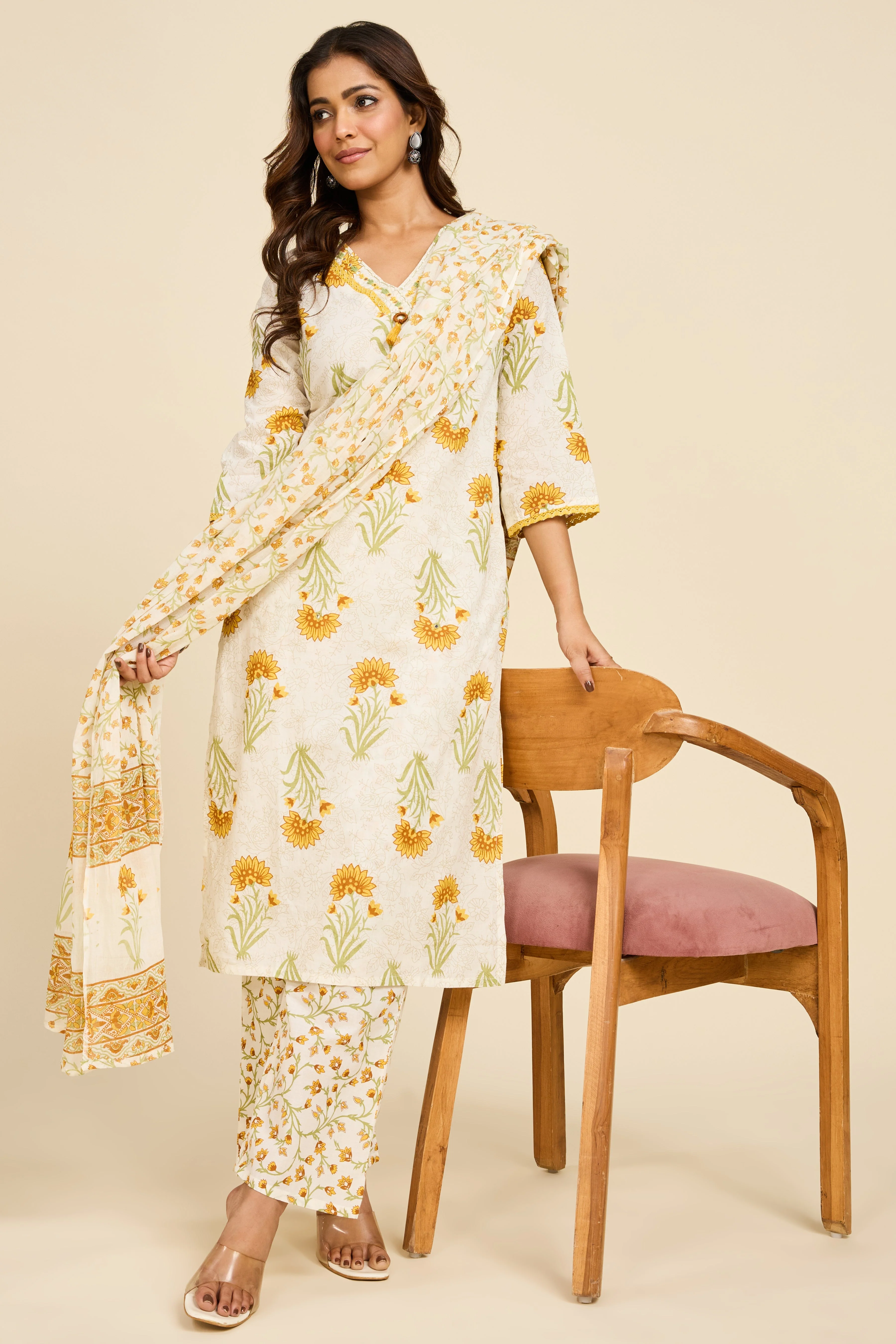 Alaya Select Floral Cotton Kurta Set - Image 4