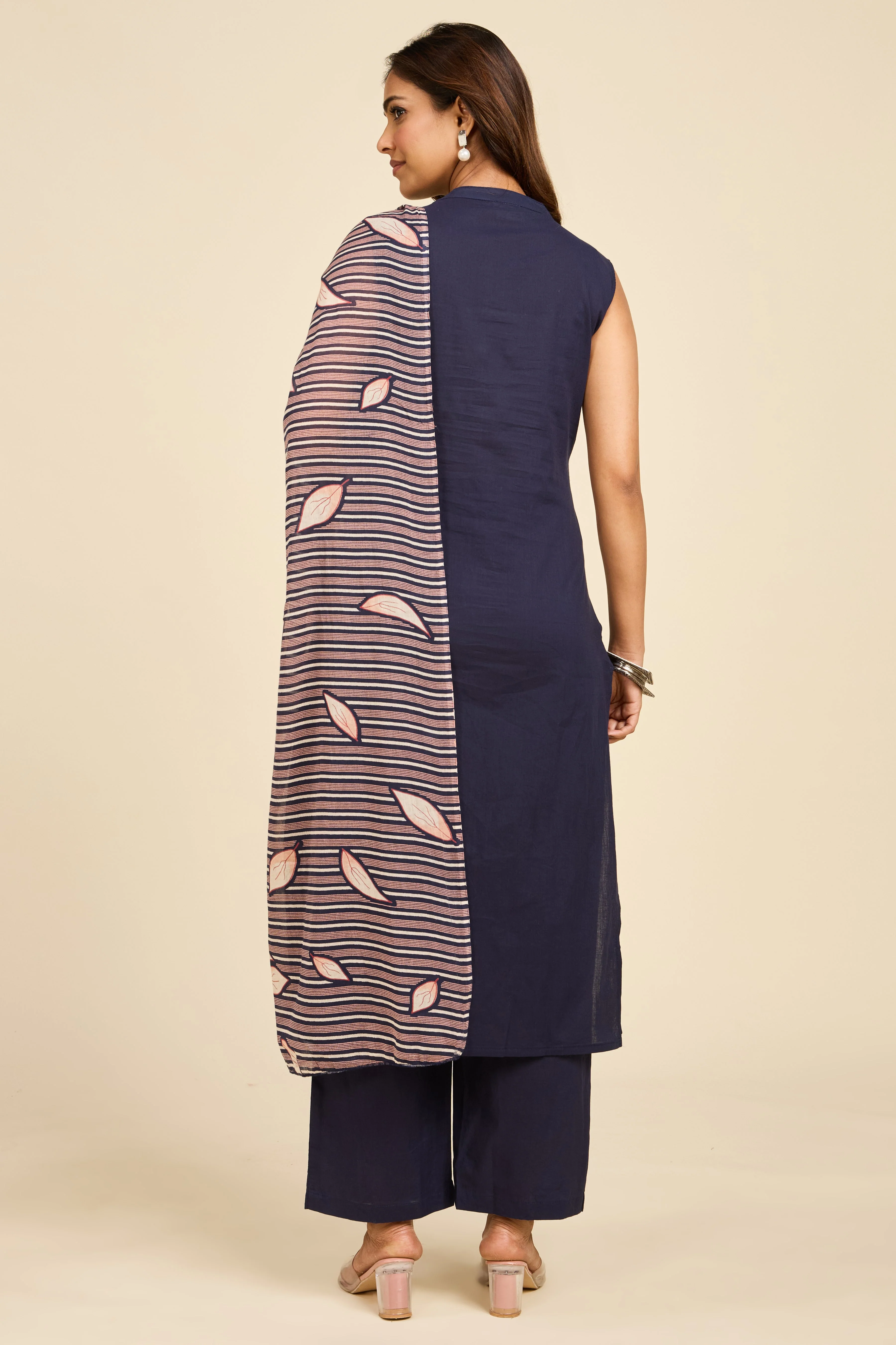 Alaya Select Indigo Embroidered Kurta Set - Image 2