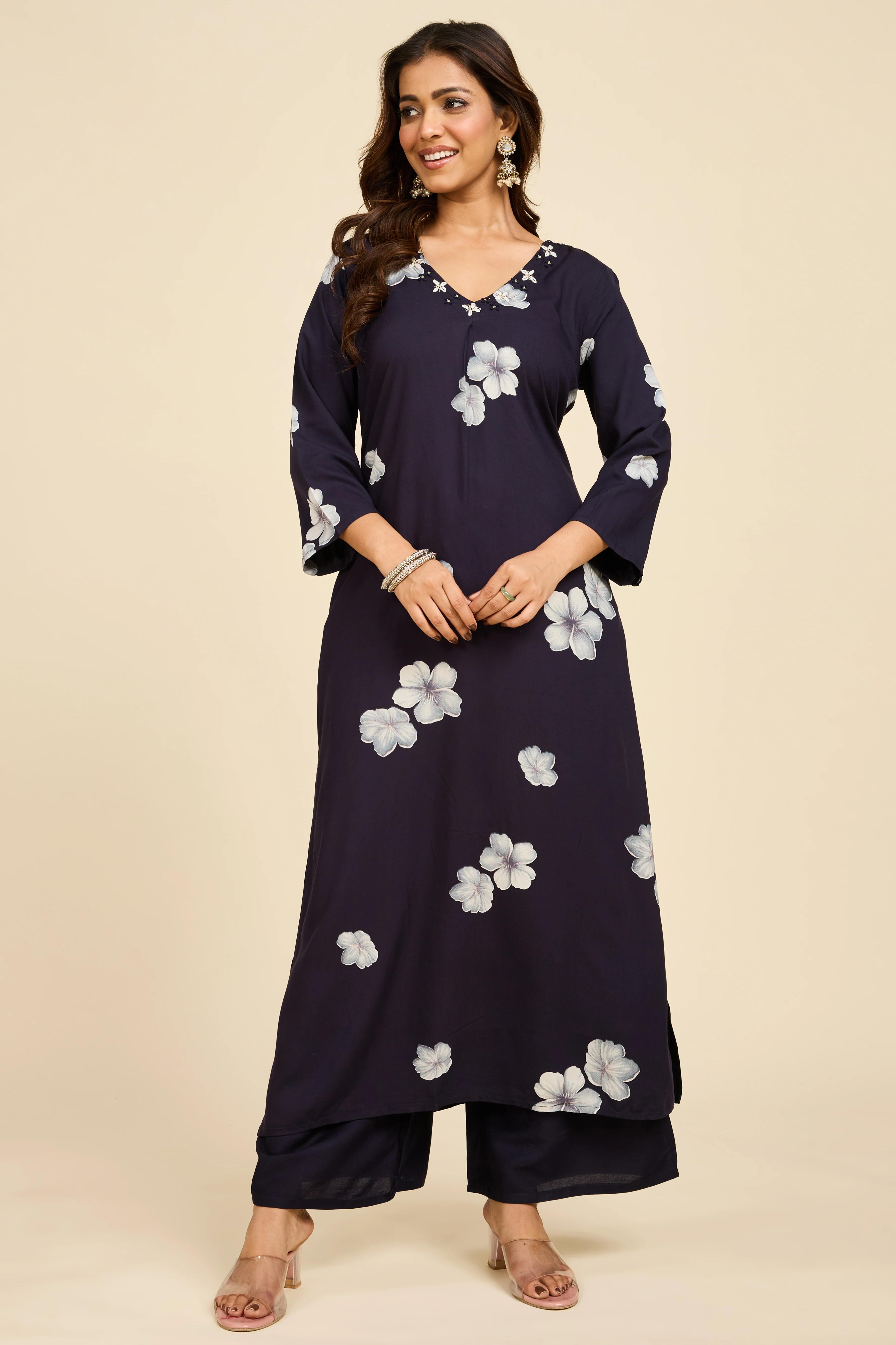 Alaya Select Midnight Pakistani Kurta Set - Image 4