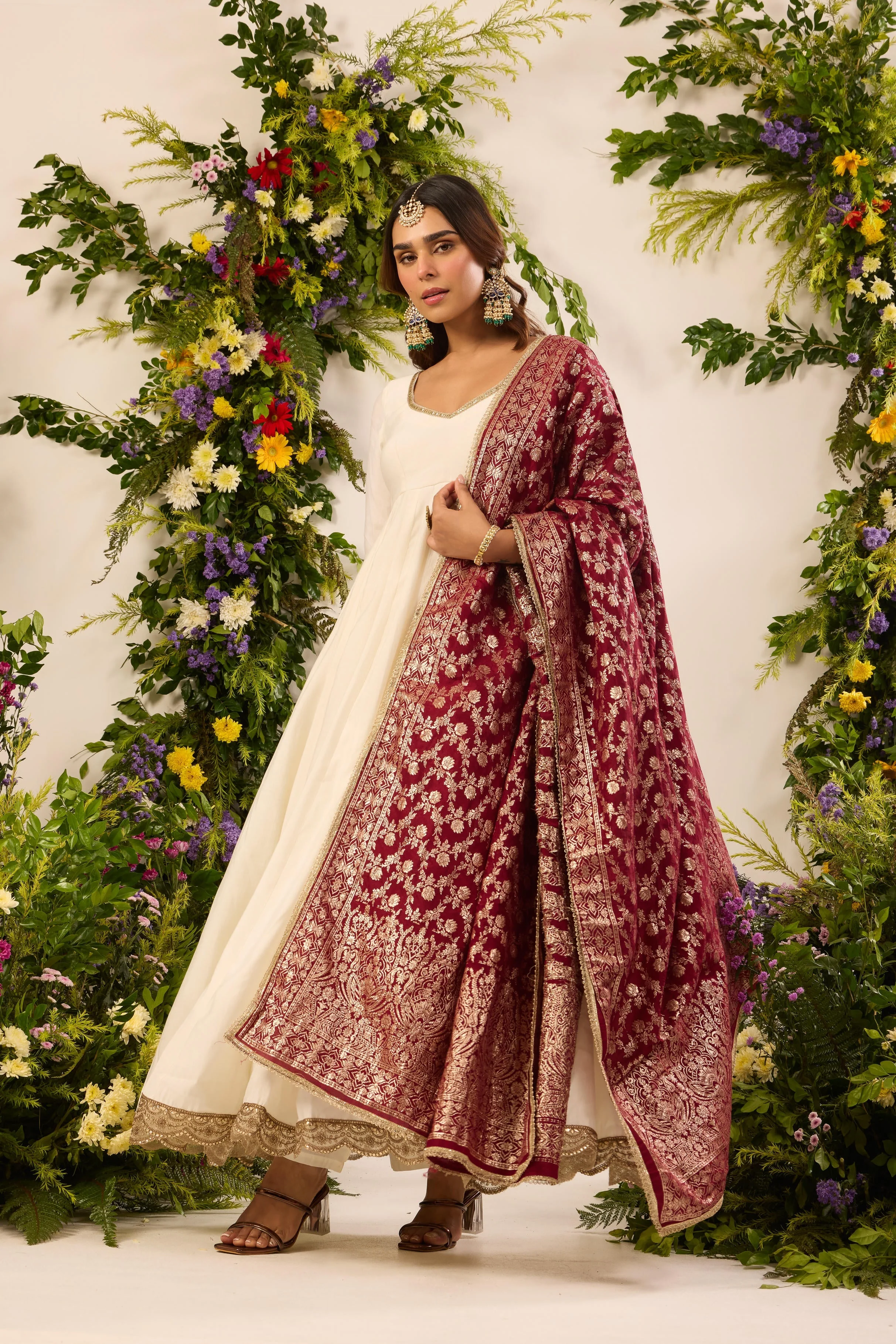 Mastaani Classic Ivory Anarkali Set - Red Dupatta - Image 5