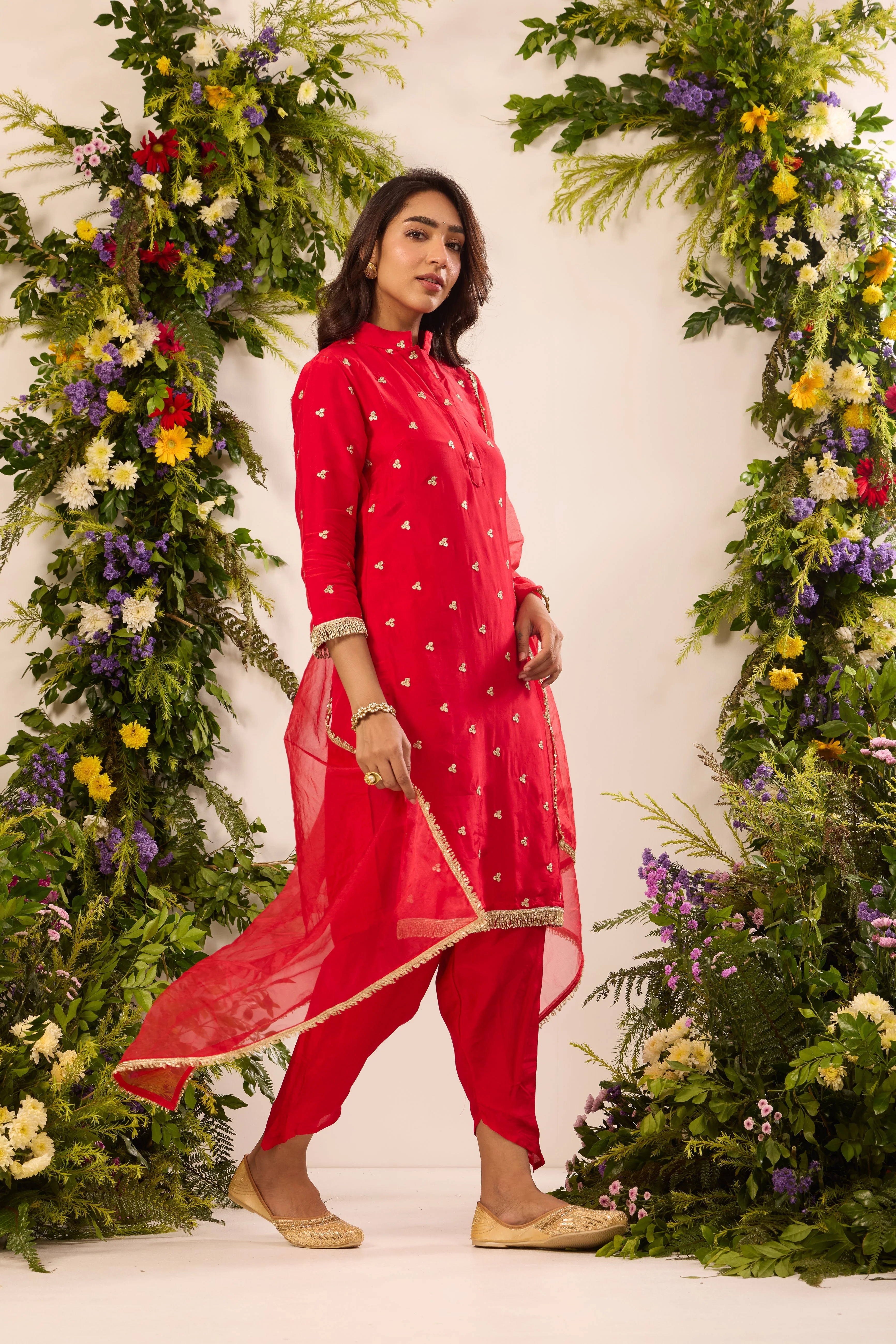 Mastaani Classic Red Kurta Set - Image 7