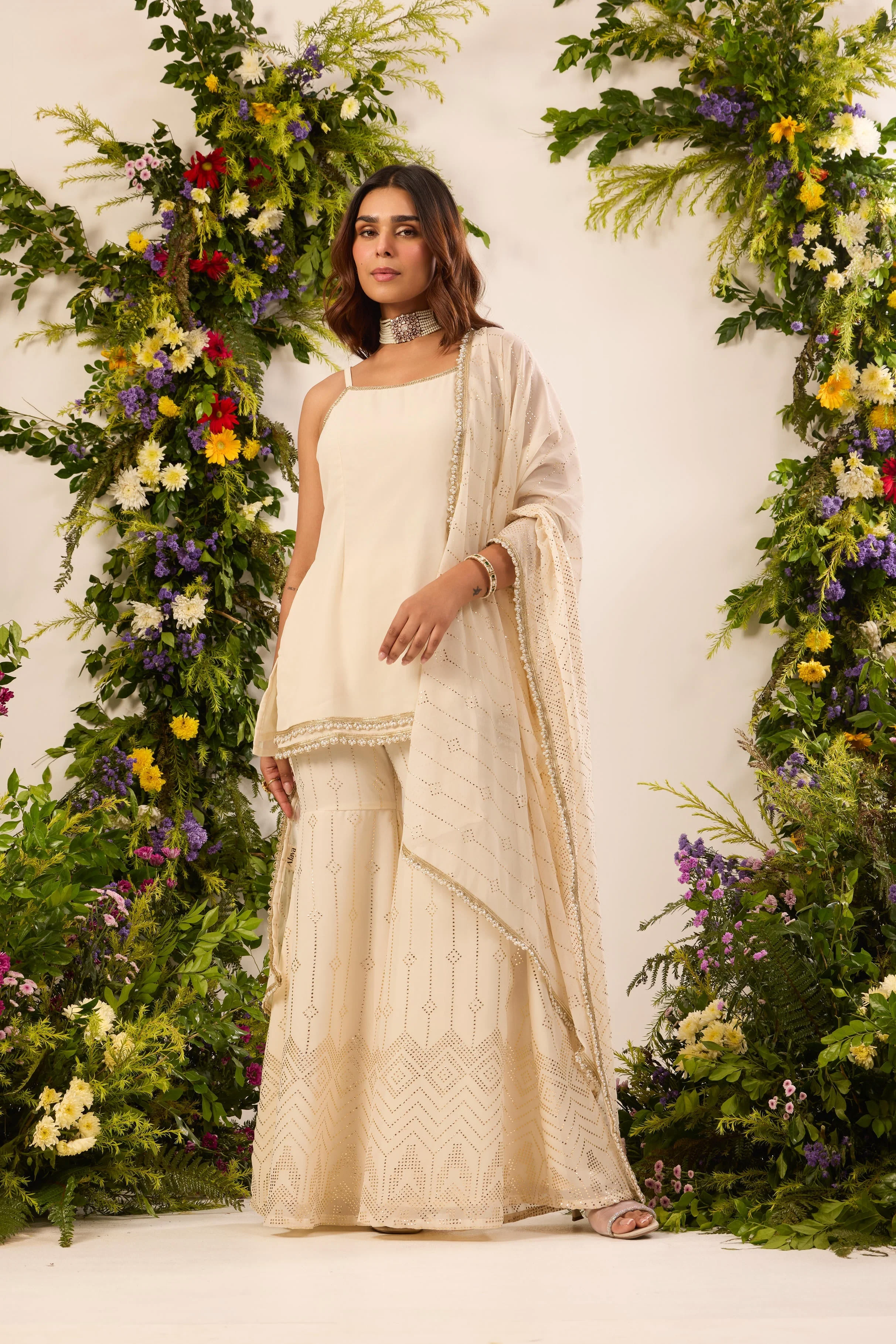 Mastaani Ivory Glow Cami Kurta Set - Image 2