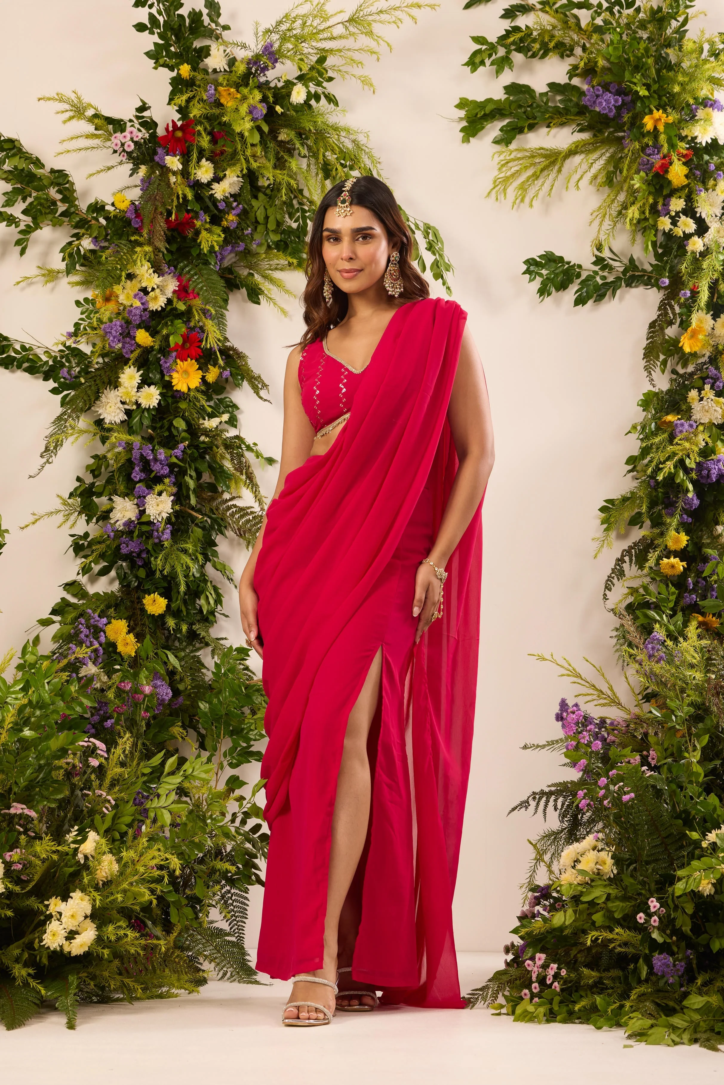 Mastaani Rani Glow Pre Draped Saree Set - Image 6